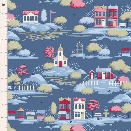 Tilda Village Life Village Blue, Tessuto Blu con Casette e Alberi Tilda Fabrics - 1