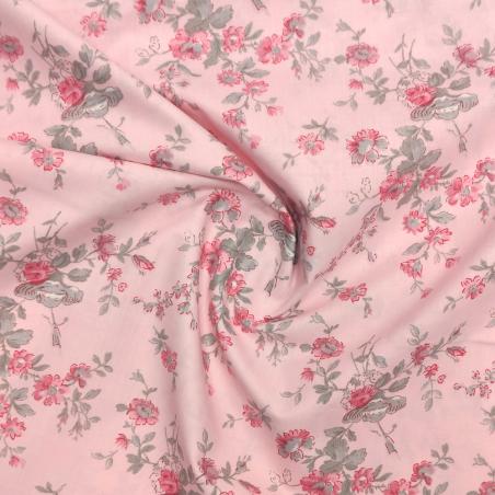 Mas d'Ousvan Marion Pink, Tessuto rosa con rose selvatiche e foglie salvia